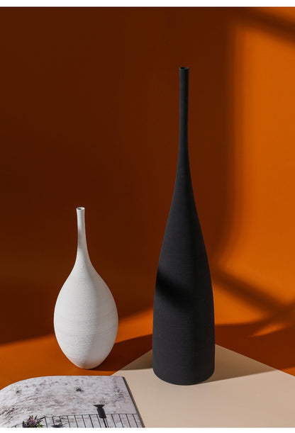 Minimalist Ceramic Bottleneck Vase